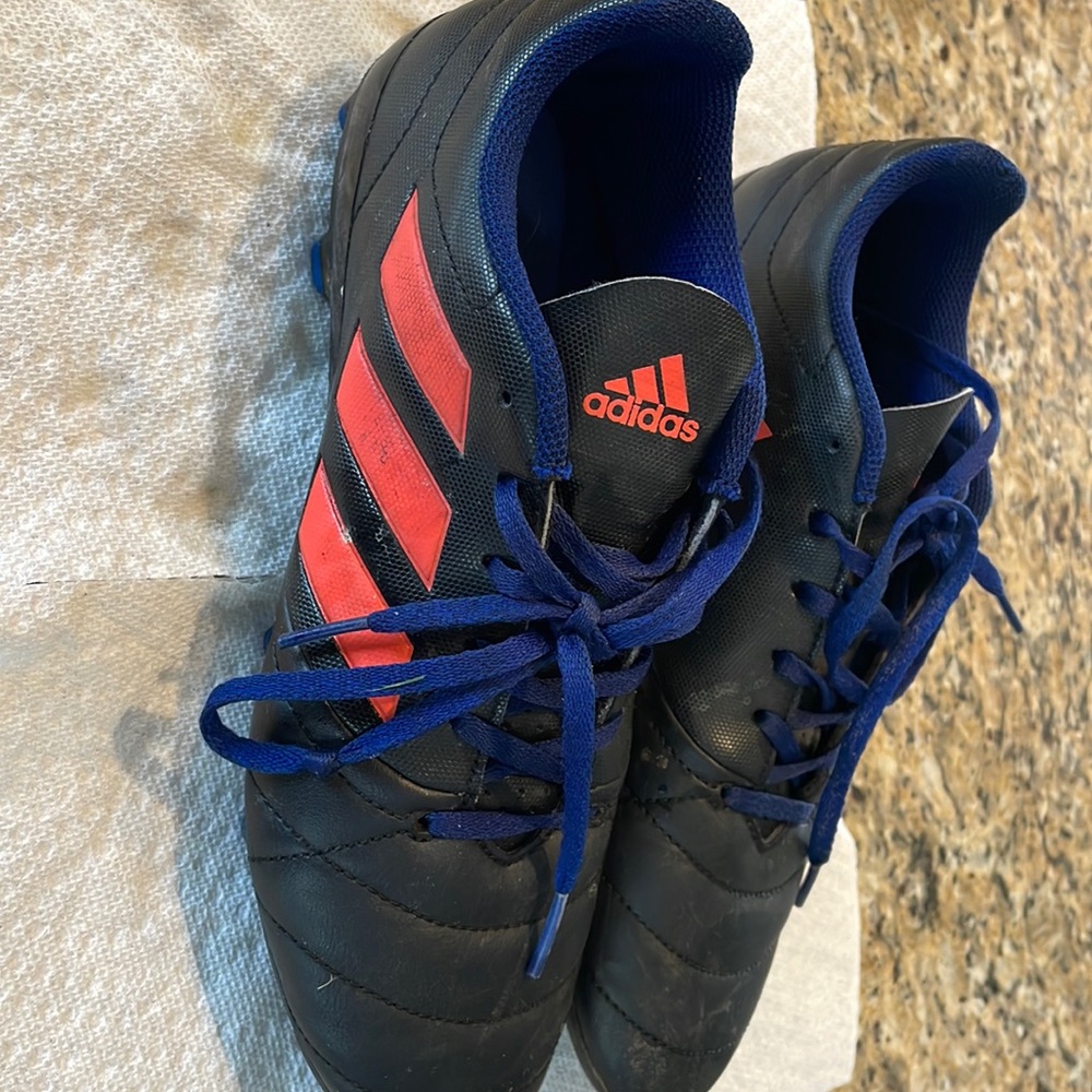 Womens soccer cleats